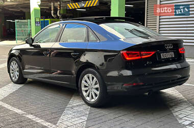 Седан Audi A3 2015 в 
