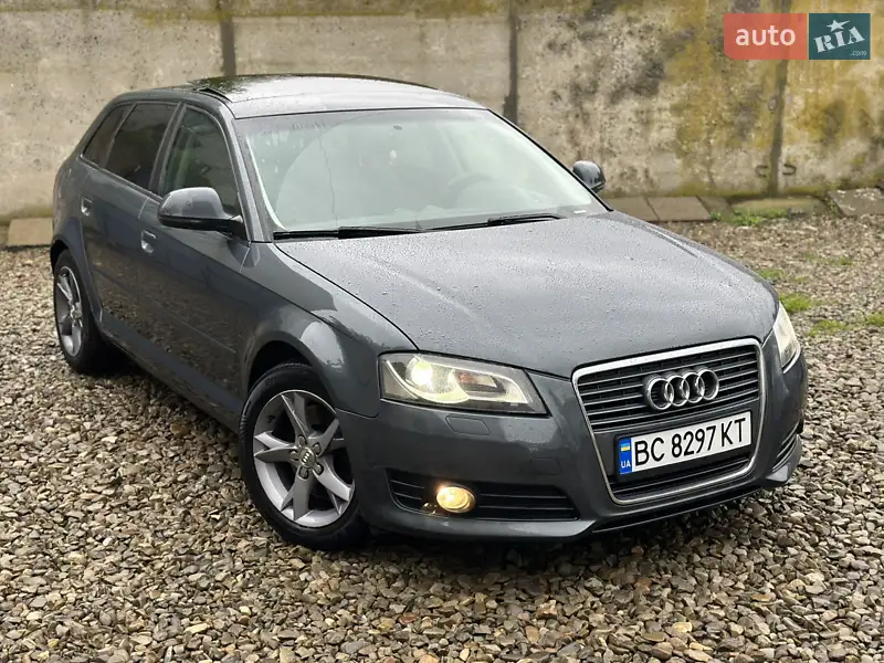 Хэтчбек Audi A3 2009 в 