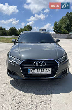 Седан Audi A3 2018 в 