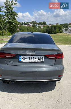 Седан Audi A3 2018 в 