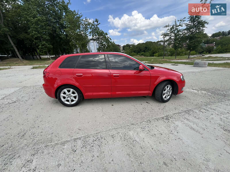 Хэтчбек Audi A3 2012 в Днепре