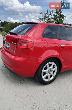 Хэтчбек Audi A3 2012 в 