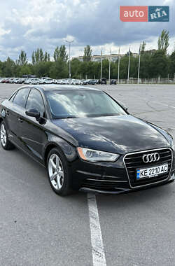 Седан Audi A3 2014 в Днепре