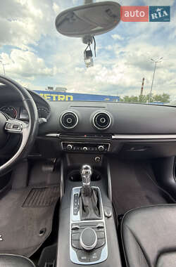 Седан Audi A3 2014 в 