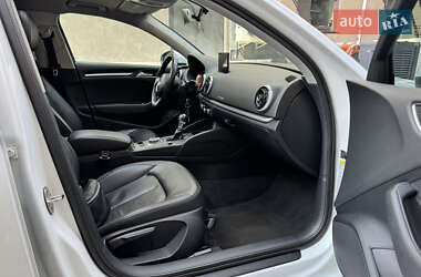Седан Audi A3 2014 в 