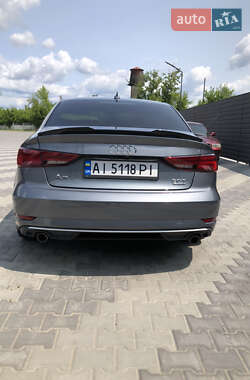 Седан Audi A3 2016 в 