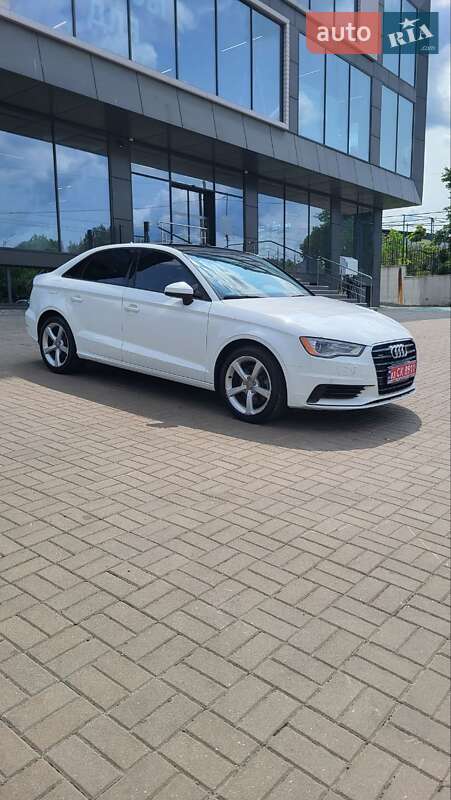 Седан Audi A3 2016 в Киеве
