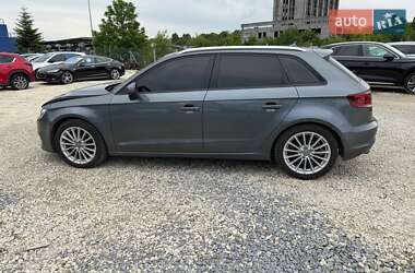 Хэтчбек Audi A3 2014 в 