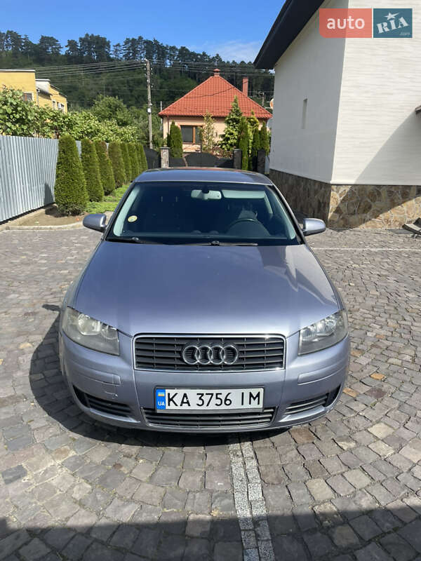 Хэтчбек Audi A3 2004 в Мукачево