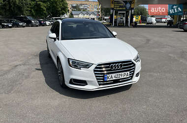 Седан Audi A3 2016 в 
