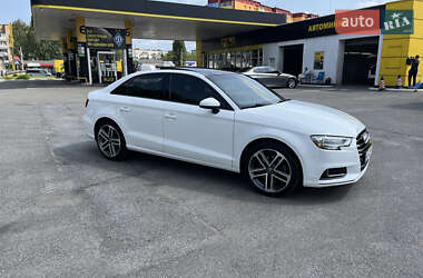 Седан Audi A3 2016 в 