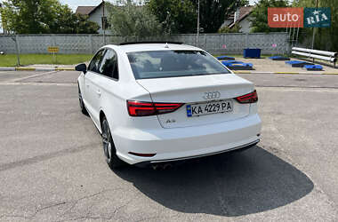 Седан Audi A3 2016 в 
