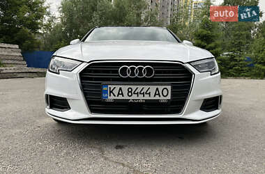 Седан Audi A3 2018 в 