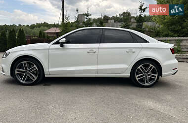 Седан Audi A3 2018 в 
