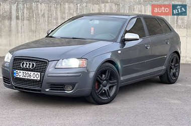 Хэтчбек Audi A3 2005 в 