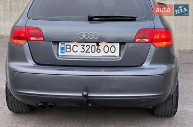 Хэтчбек Audi A3 2005 в 