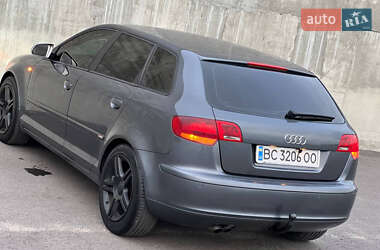 Хэтчбек Audi A3 2005 в 