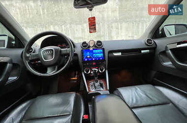 Хэтчбек Audi A3 2005 в 