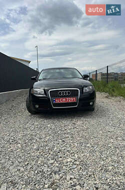 Хэтчбек Audi A3 2005 в 