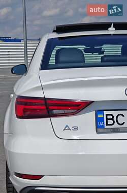 Седан Audi A3 2017 в 