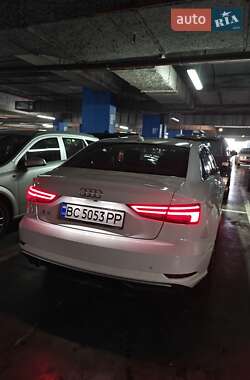 Седан Audi A3 2017 в 
