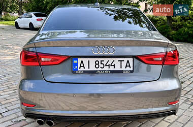 Седан Audi A3 2015 в 