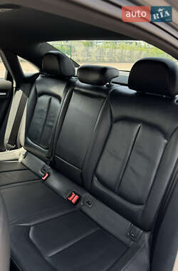 Седан Audi A3 2015 в 