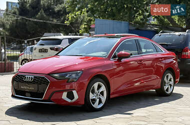 Седан Audi A3 2022 в 
