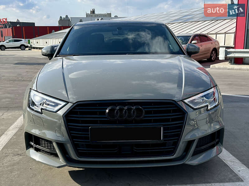Седан Audi A3 2020 в Киеве