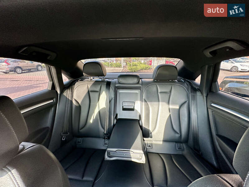 Седан Audi A3 2020 в Киеве