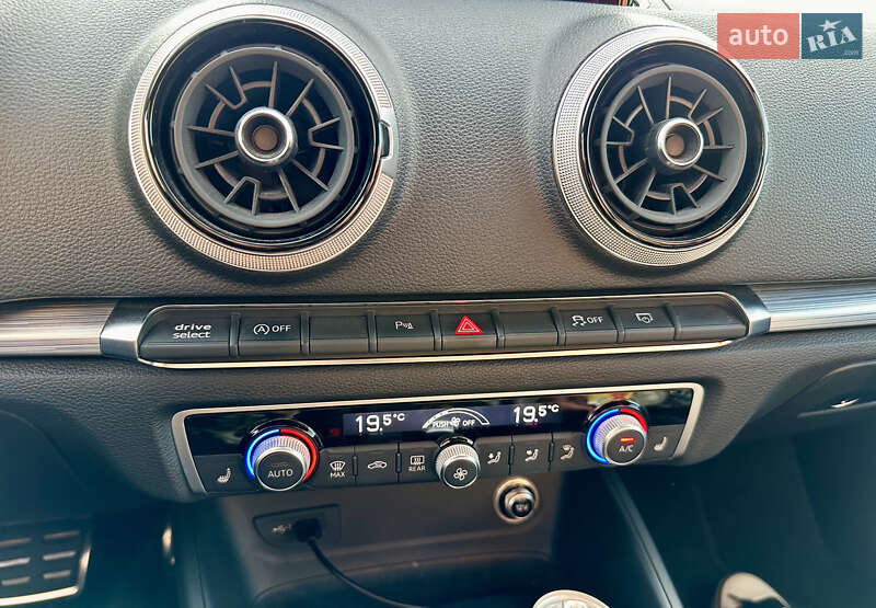 Седан Audi A3 2020 в Киеве