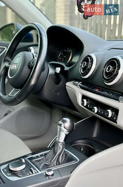 Седан Audi A3 2014 в 