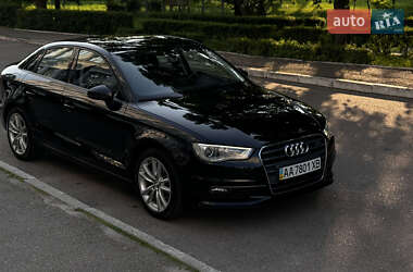 Седан Audi A3 2015 в 