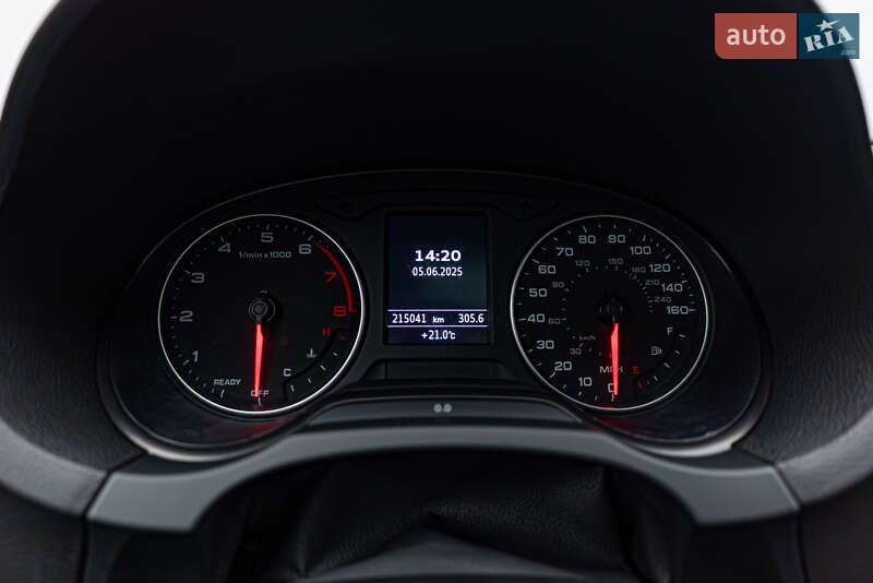 Седан Audi A3 2015 в Киеве фото 23 Седан Audi A3 2015 в Киеве