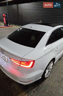 Седан Audi A3 2015 в 