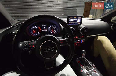 Седан Audi A3 2015 в 