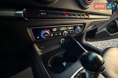 Седан Audi A3 2016 в 