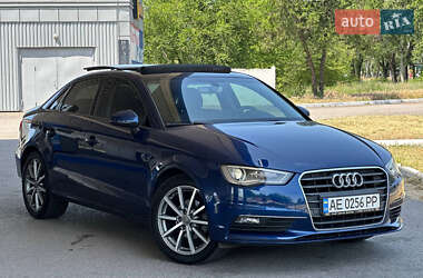Седан Audi A3 2015 в 