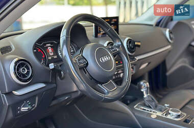 Седан Audi A3 2015 в 