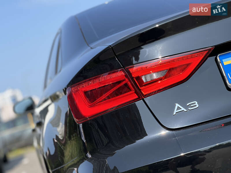 Седан Audi A3 2015 в Киеве