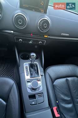 Седан Audi A3 2015 в 