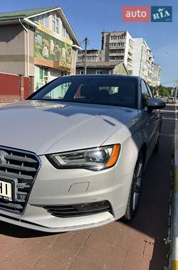 Седан Audi A3 2015 в 