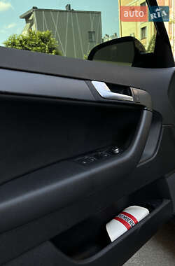 Хэтчбек Audi A3 2011 в 