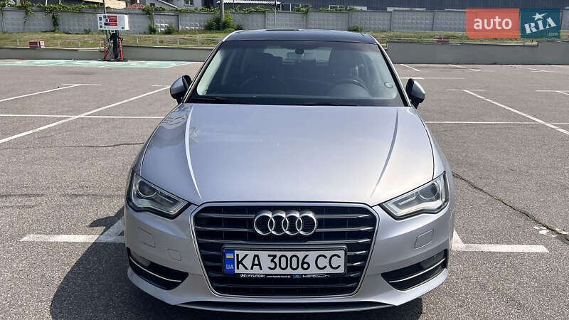 Хэтчбек Audi A3 2015 в Киеве фото Хэтчбек Audi A3 2015 в Киеве