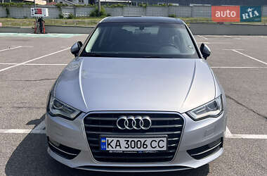 Хэтчбек Audi A3 2015 в 