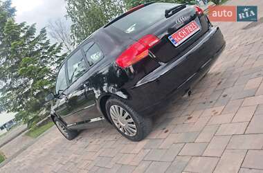 Хэтчбек Audi A3 2005 в 