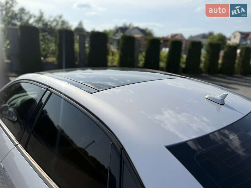Седан Audi A3 2014 в Жовкве
