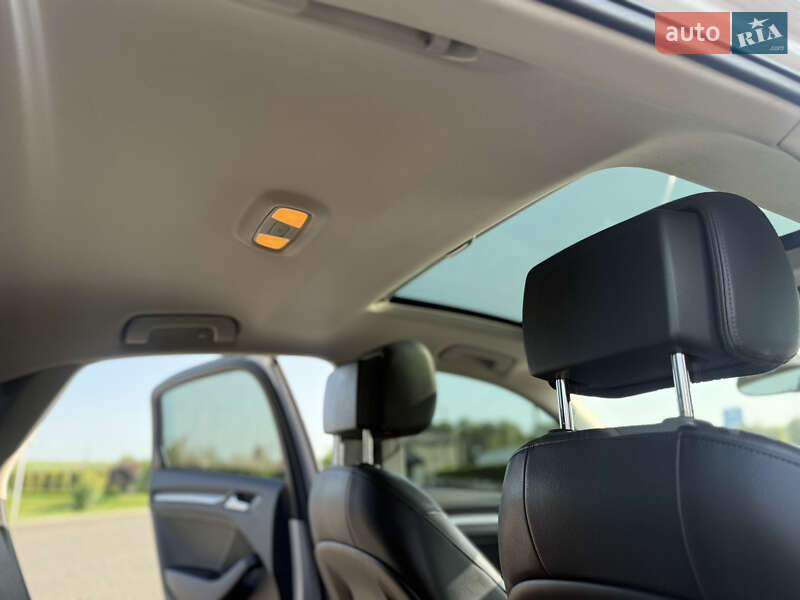 Седан Audi A3 2014 в Жовкве