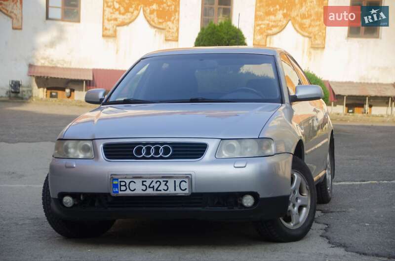 Хэтчбек Audi A3 2000 в Кременце