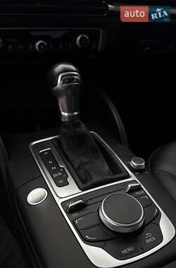 Седан Audi A3 2016 в 